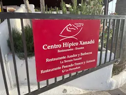 Xanadú - grill i konie